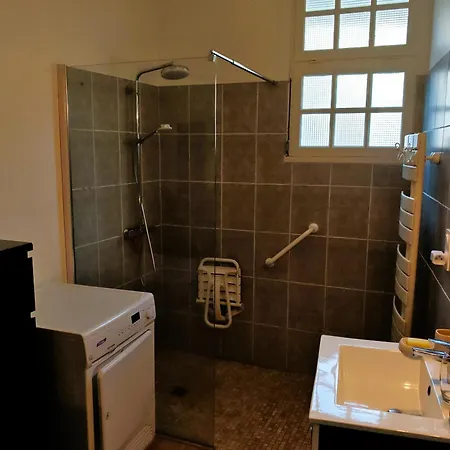 Simone - 200m De La Les Sables-dʼOlonne