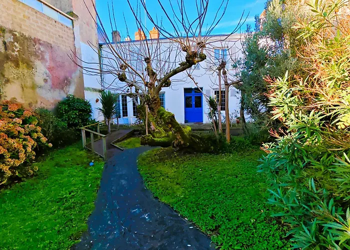 Simone - 200m De La * Les Sables-dʼOlonne